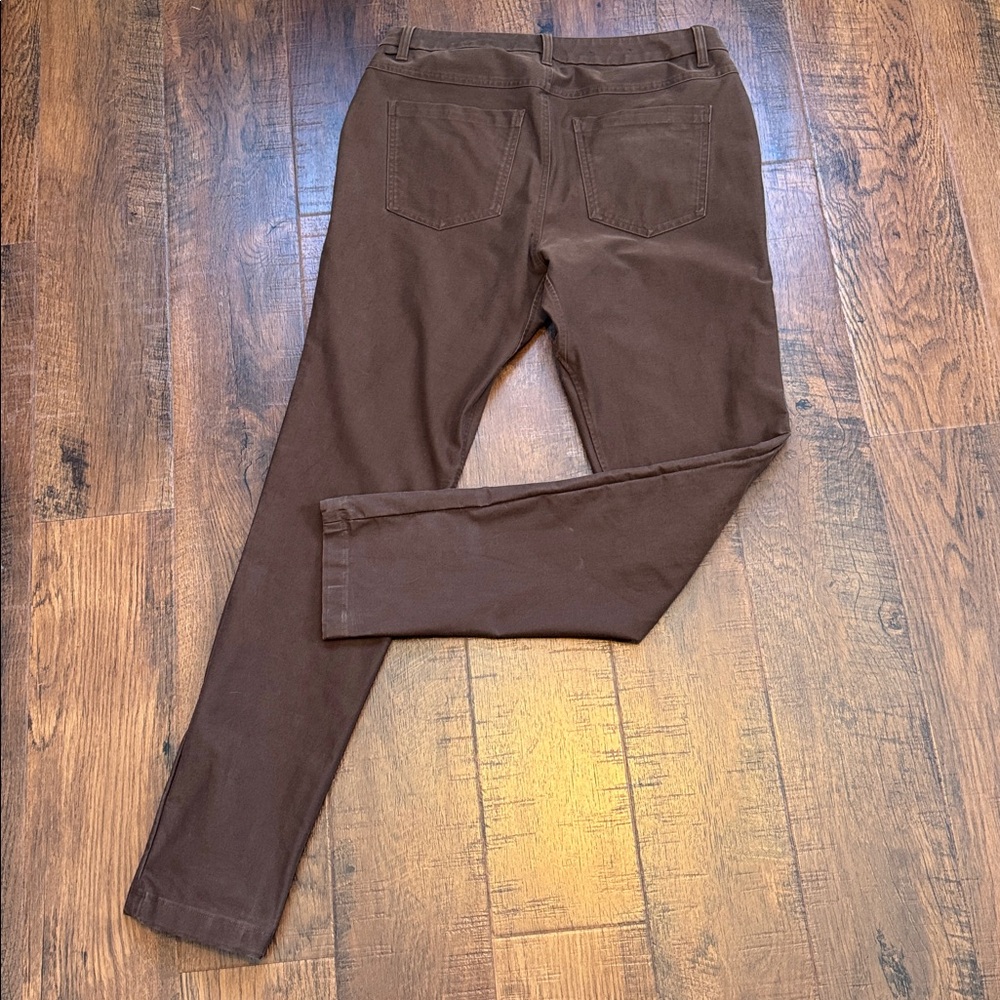 Excellent condition men’s Lululemon 5 pocket jean pants in size 32W 34L - Picture 3 of 6